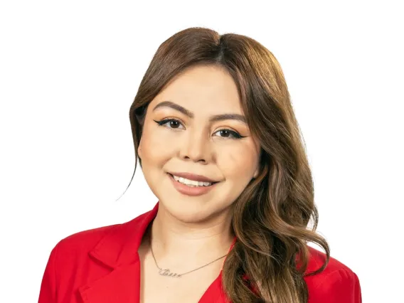 Suzette Daniela De La Rosa Headshot